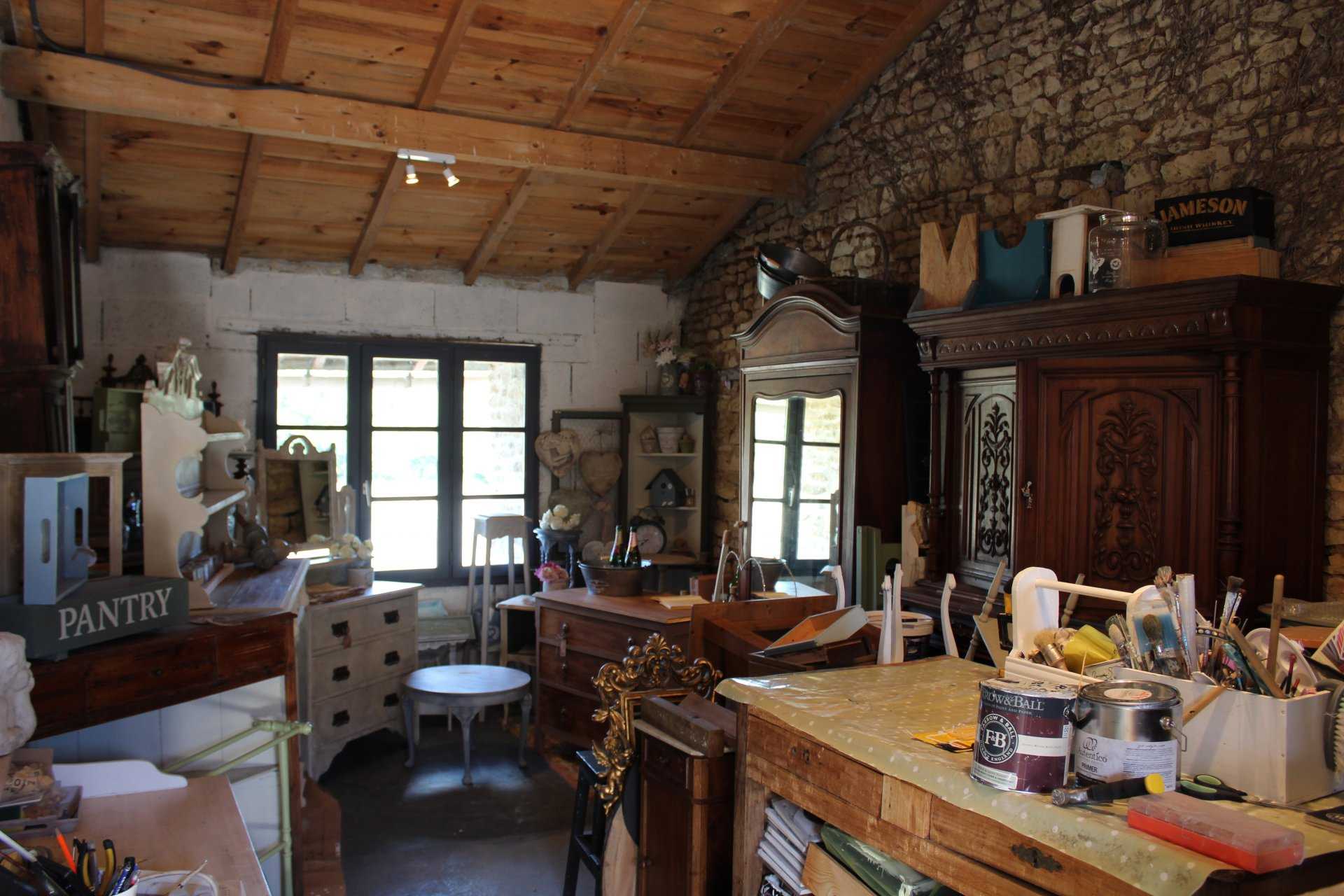Huis in Champagne-Mouton, Nouvelle-Aquitaine 10890273