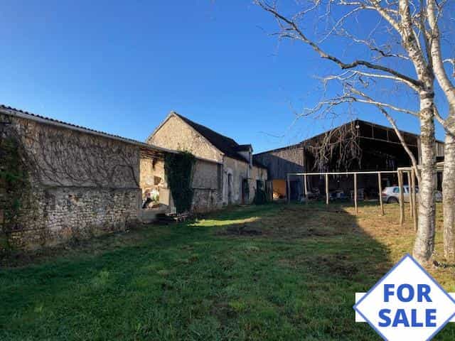 Dom w Saint-Mard-de-Réno, Normandy 10890333