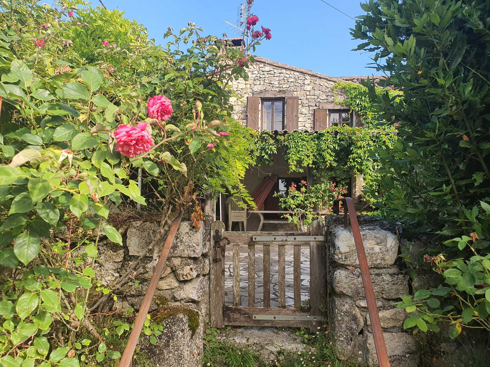 Rumah di Duras, Nouvelle-Aquitaine 10890471