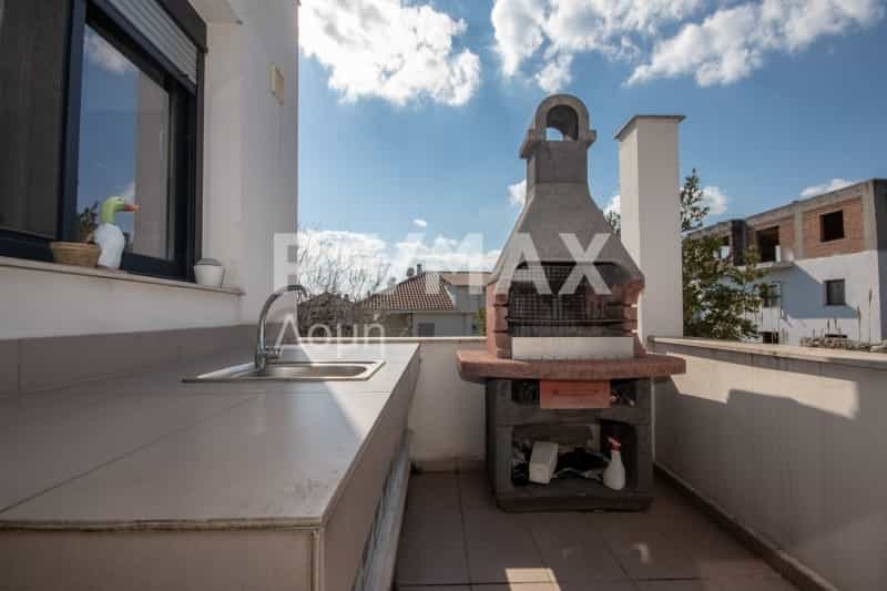 Condominium dans Volos,  10890814