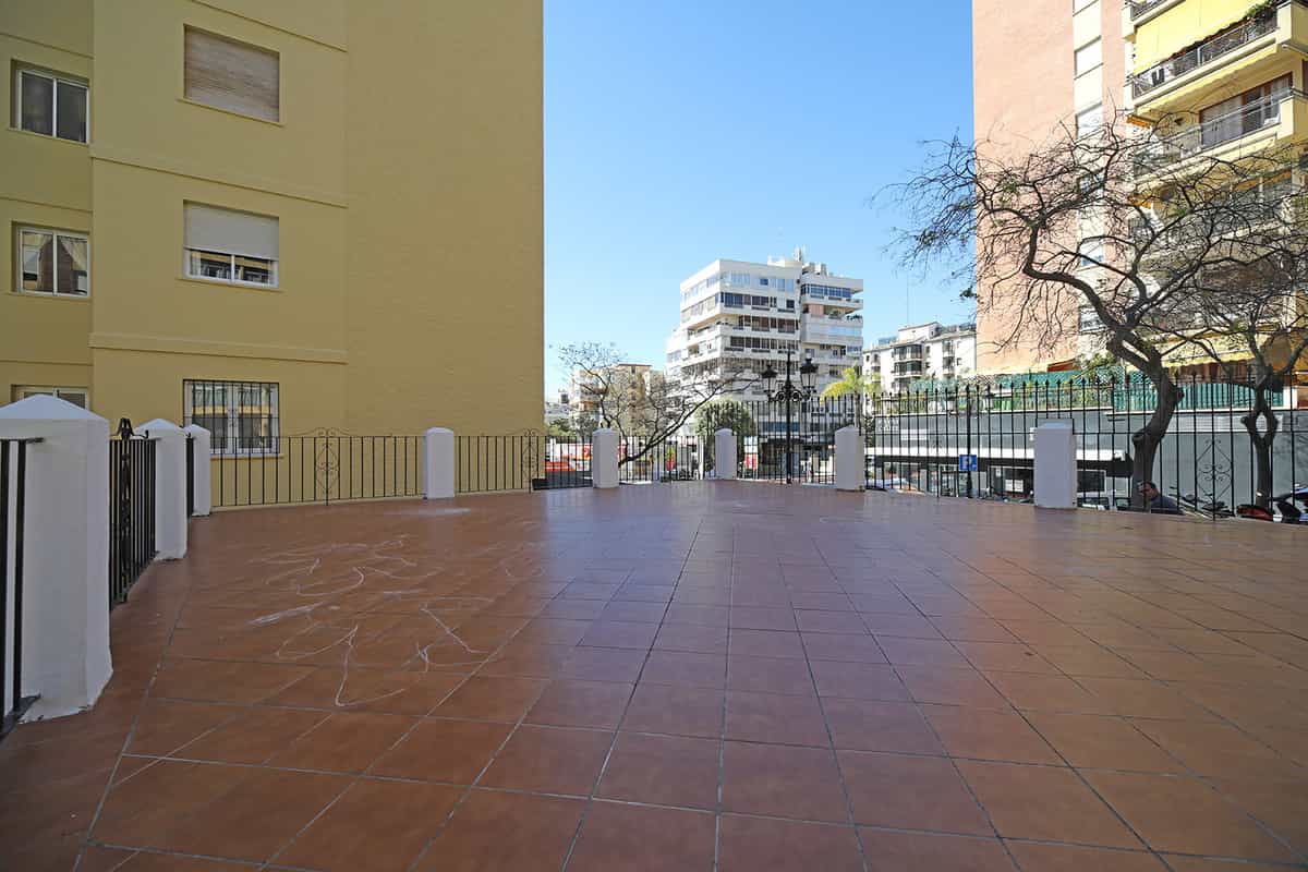 Condominium dans Marbella, Andalusia 10891622