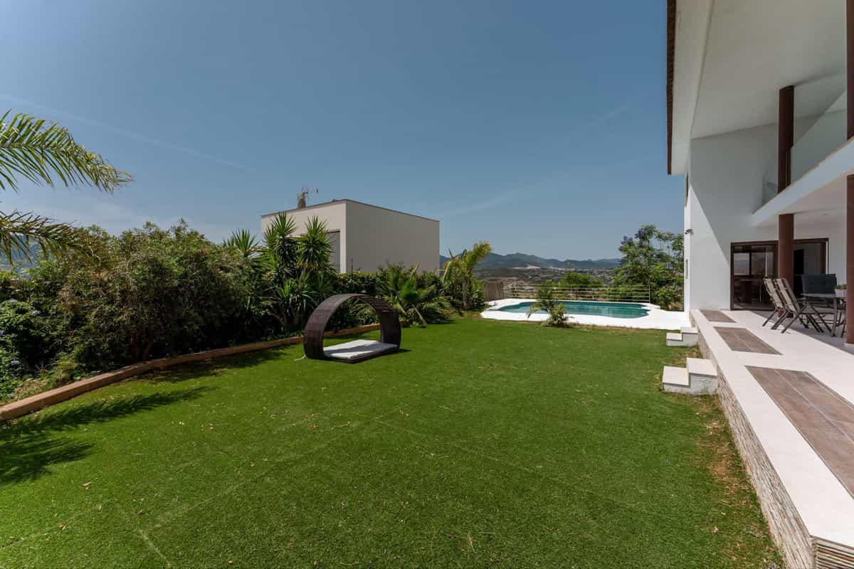 House in Coin, Andalusia 10891633
