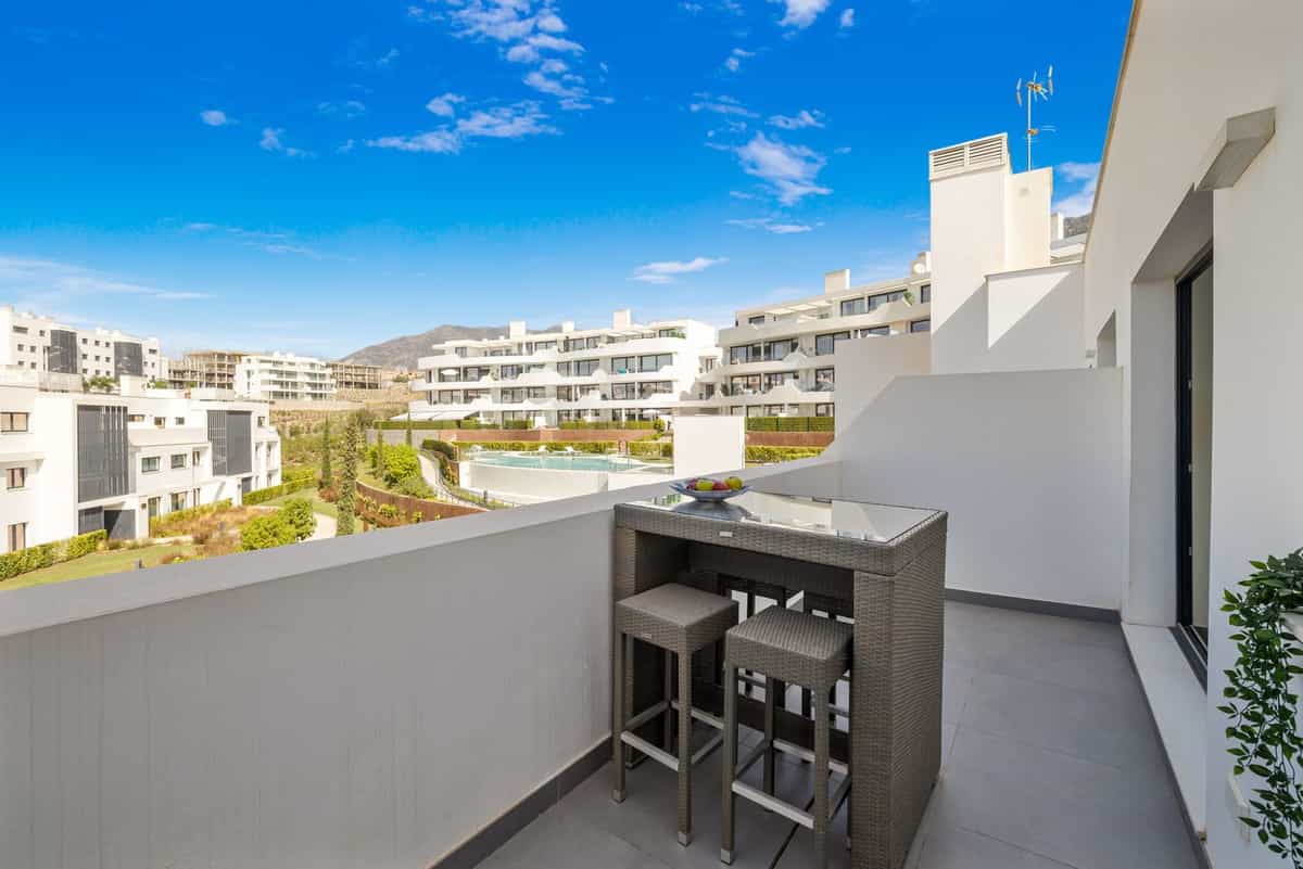 Condominium in Fuengirola, Andalusia 10891705