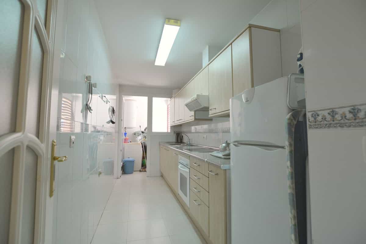 Condominio nel Fuengirola, Andalucía 10891730
