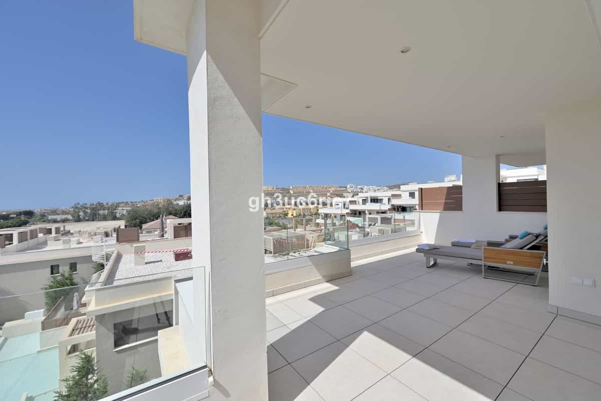 Condominium in La Cala de Mijas, Andalusia 10892092