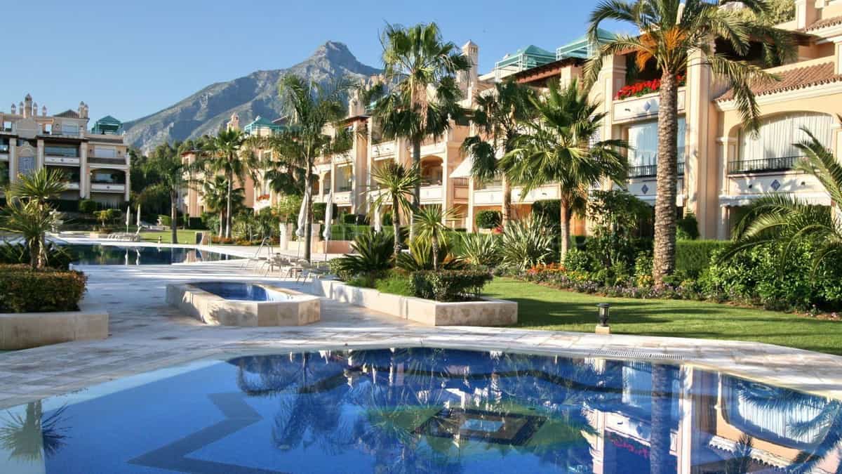 Eigentumswohnung im Marbella, Andalusien 10893000