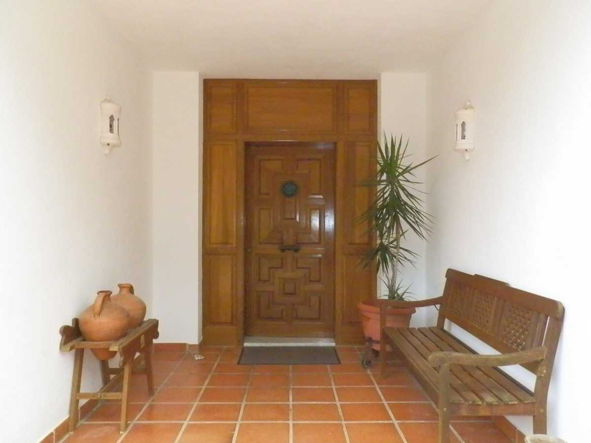 House in Benahavís, Andalucía 10893124