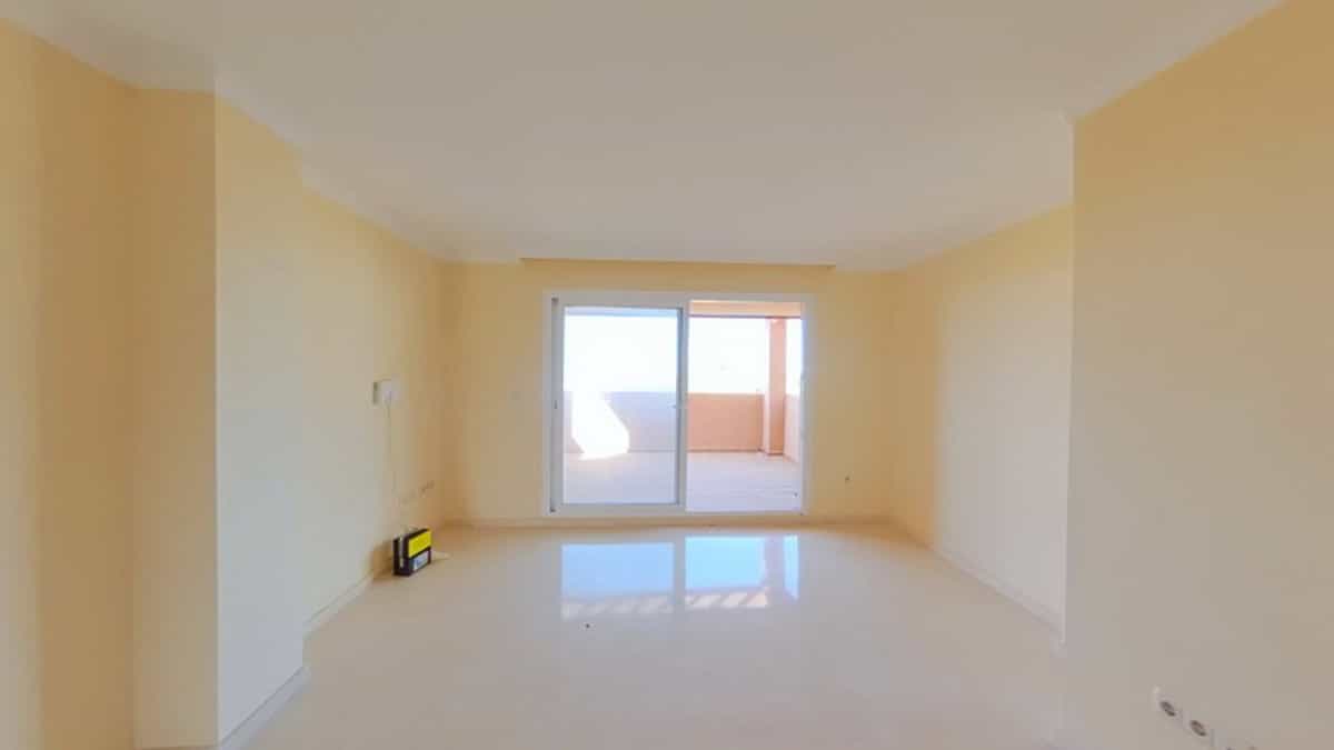 Condominium in Ojen, Andalusia 10894007