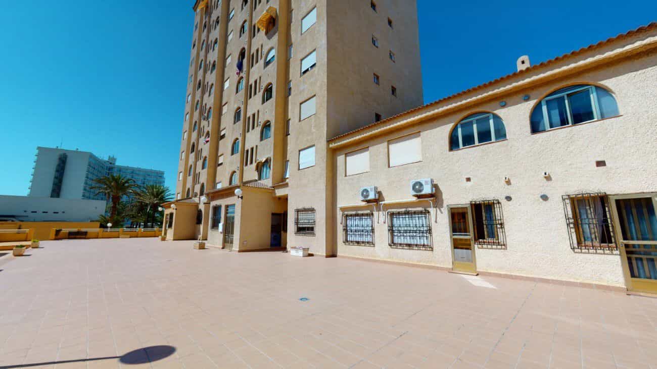 Condominium in , Region of Murcia 10894949