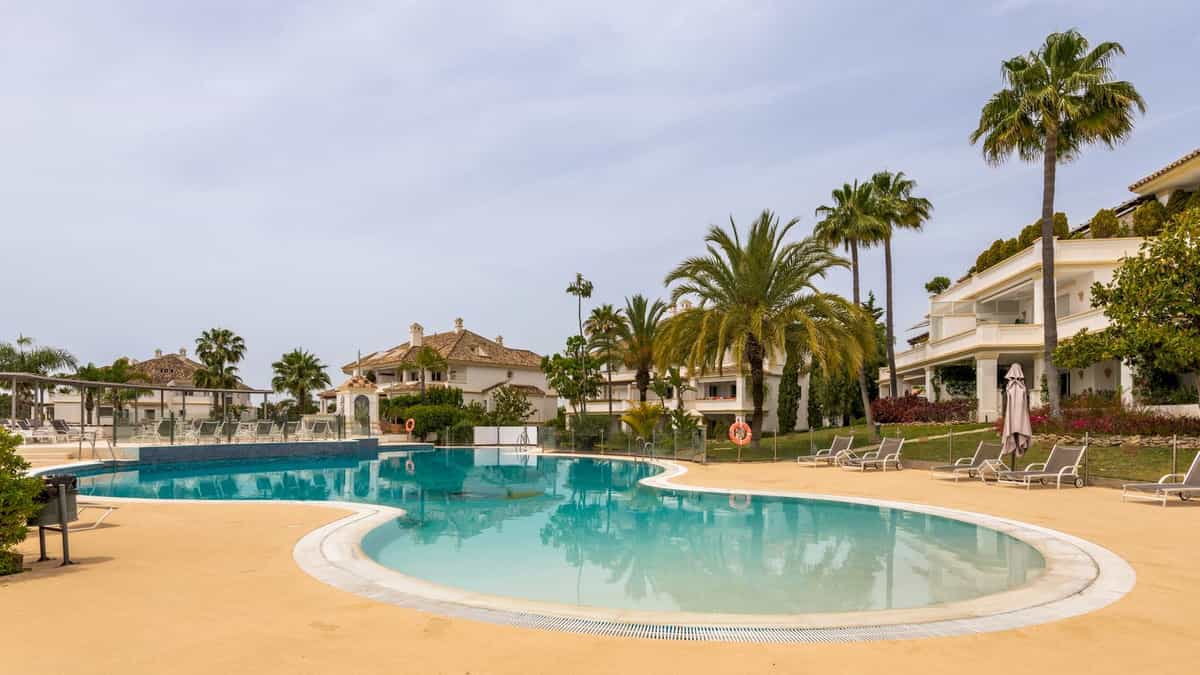 Condominium dans Marbella, Andalucía 10895598