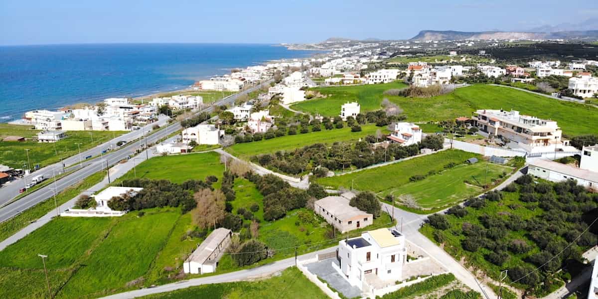Tanah dalam Rethymno, Kriti 10897346