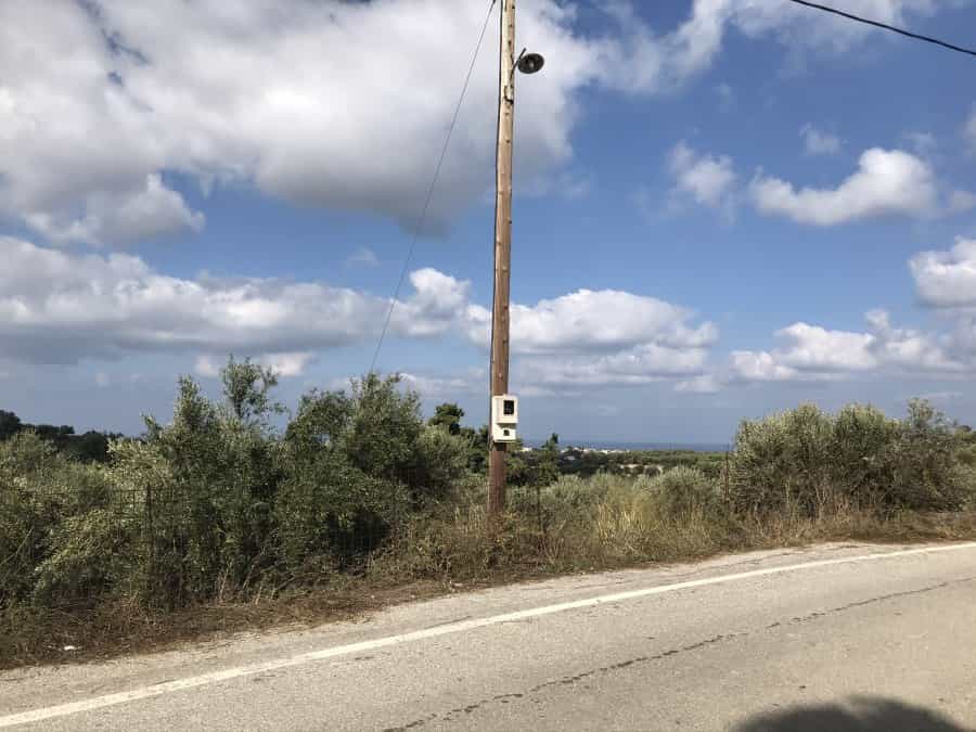 Tanah di Agios Antonios, Kriti 10897361
