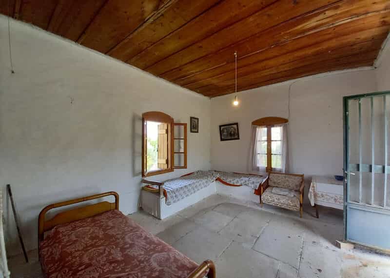 rumah dalam Lakkoi, Kriti 10897619