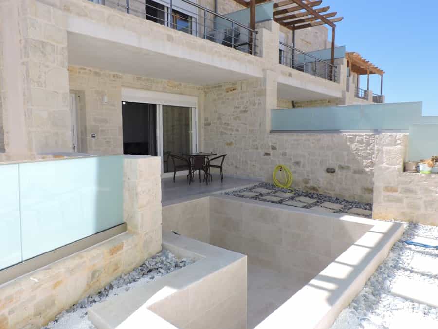 Rumah di Agios Antonios, Kriti 10897624