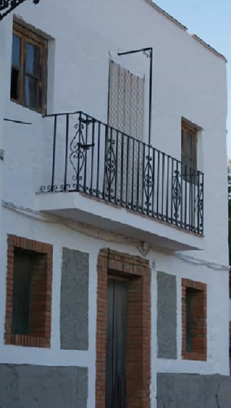 Perindustrian dalam Jubrique, Andalusia 10898046