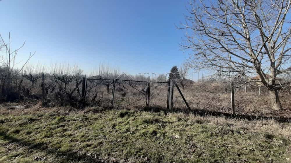 Land in Borovo, List 10898101
