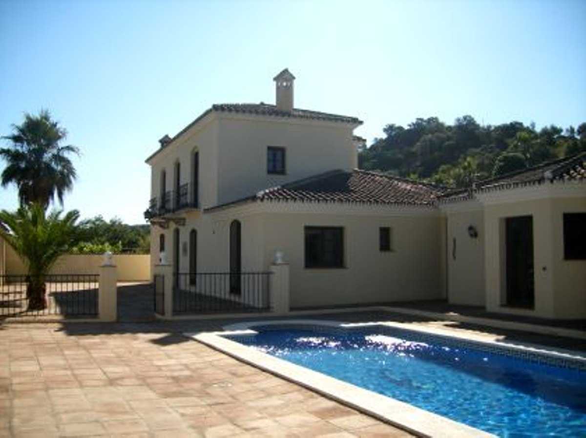 House in Coin, Andalusia 10898110