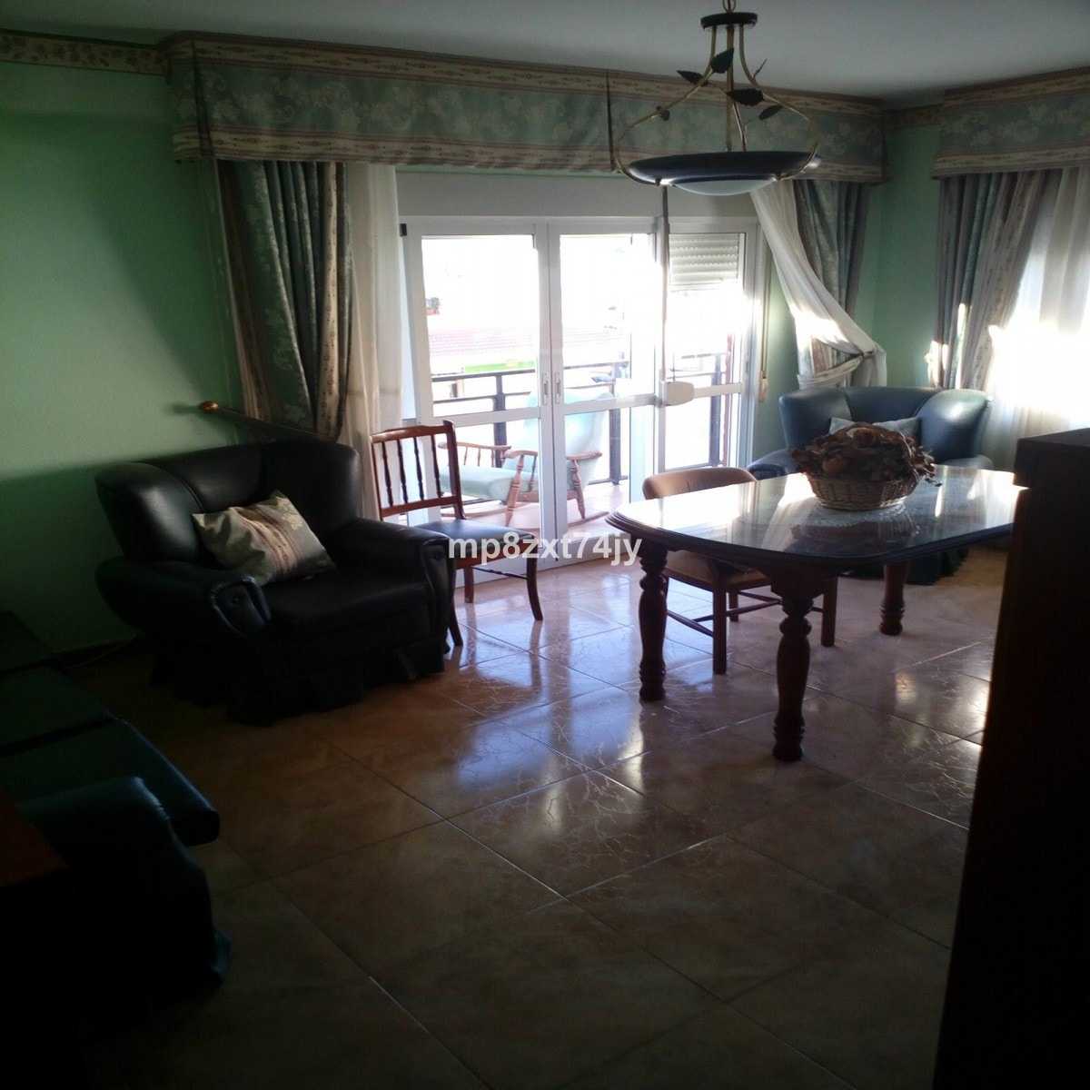 公寓 在 韋爾塔斯·巴哈斯, 安達盧西亞 10898195