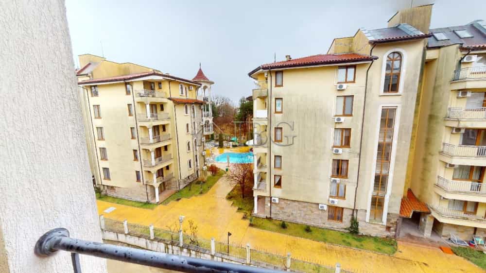 Condominium dans Nessebar, Bourgas 10898208