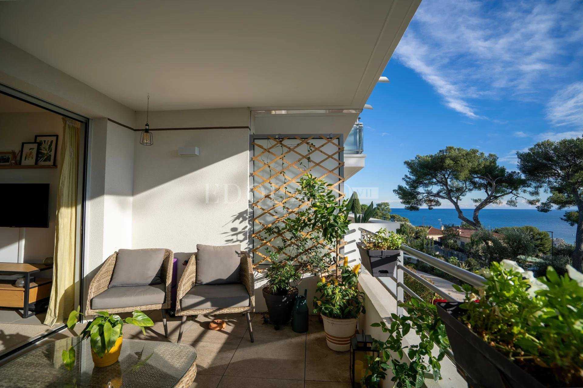 Condominium dans Cap-Martin, Provence-Alpes-Côte d'Azur 10898827