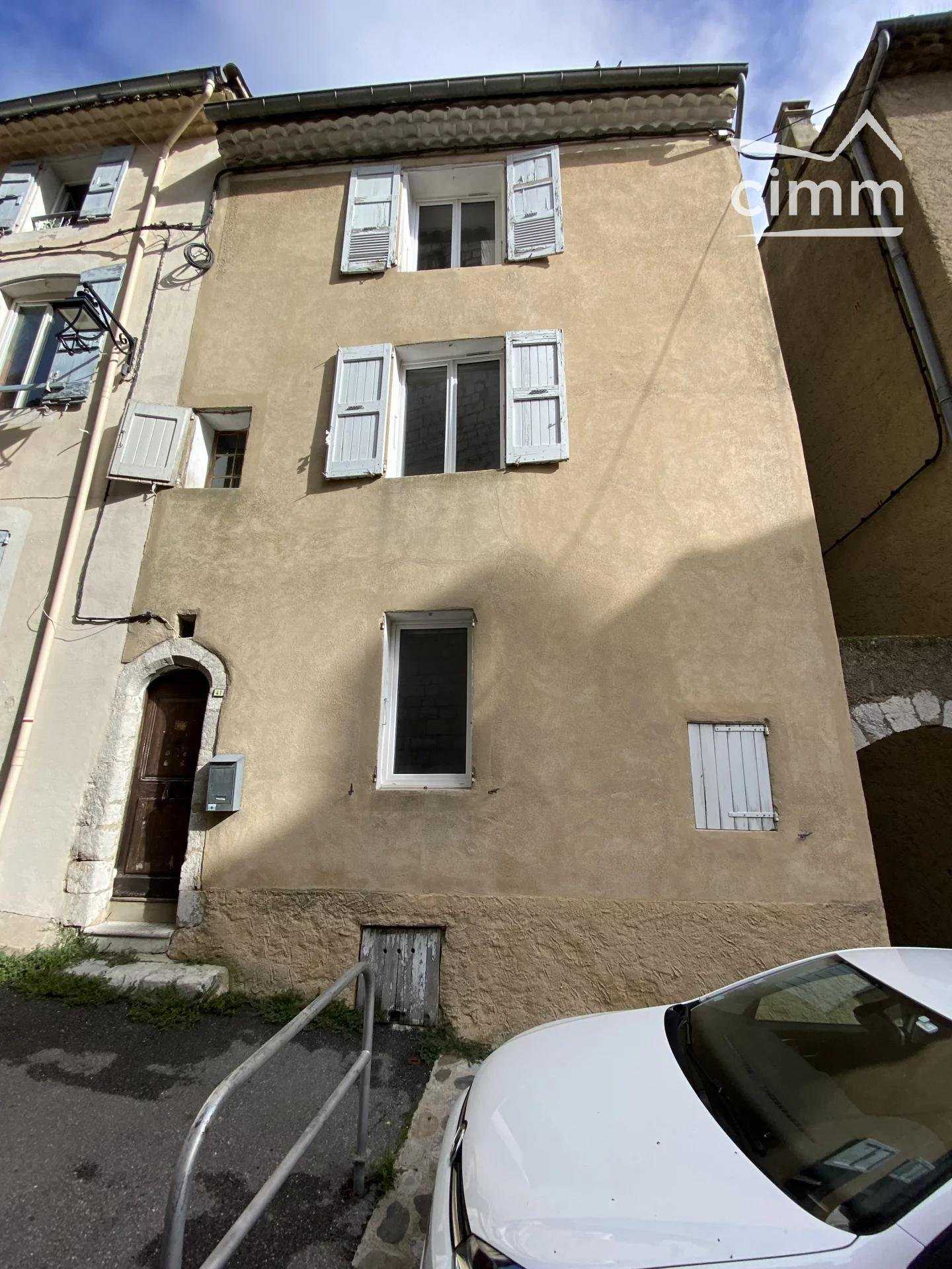 House in Sisteron, Provence-Alpes-Cote d'Azur 10899052