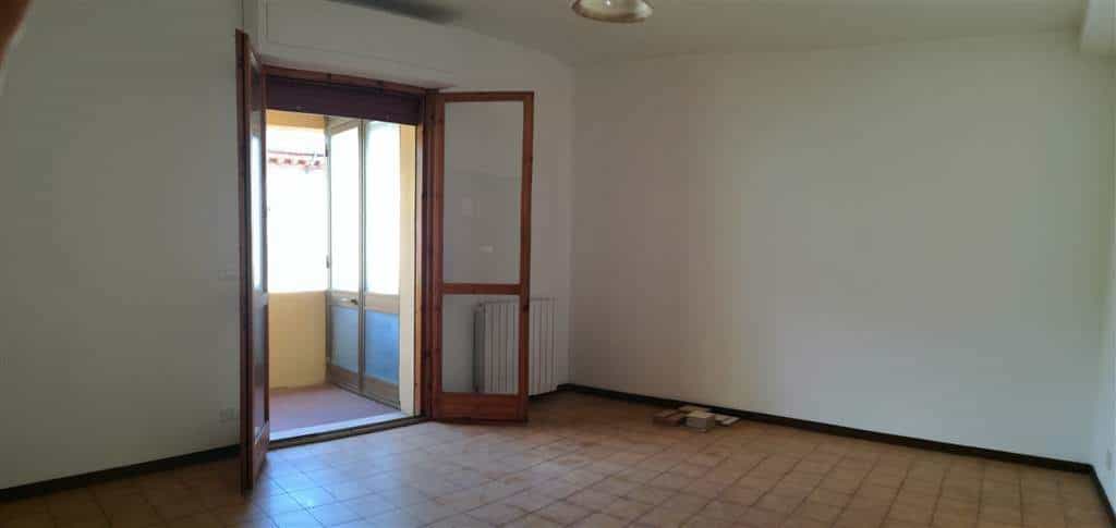 Condominio en Camporgiano, Toscana 10899169