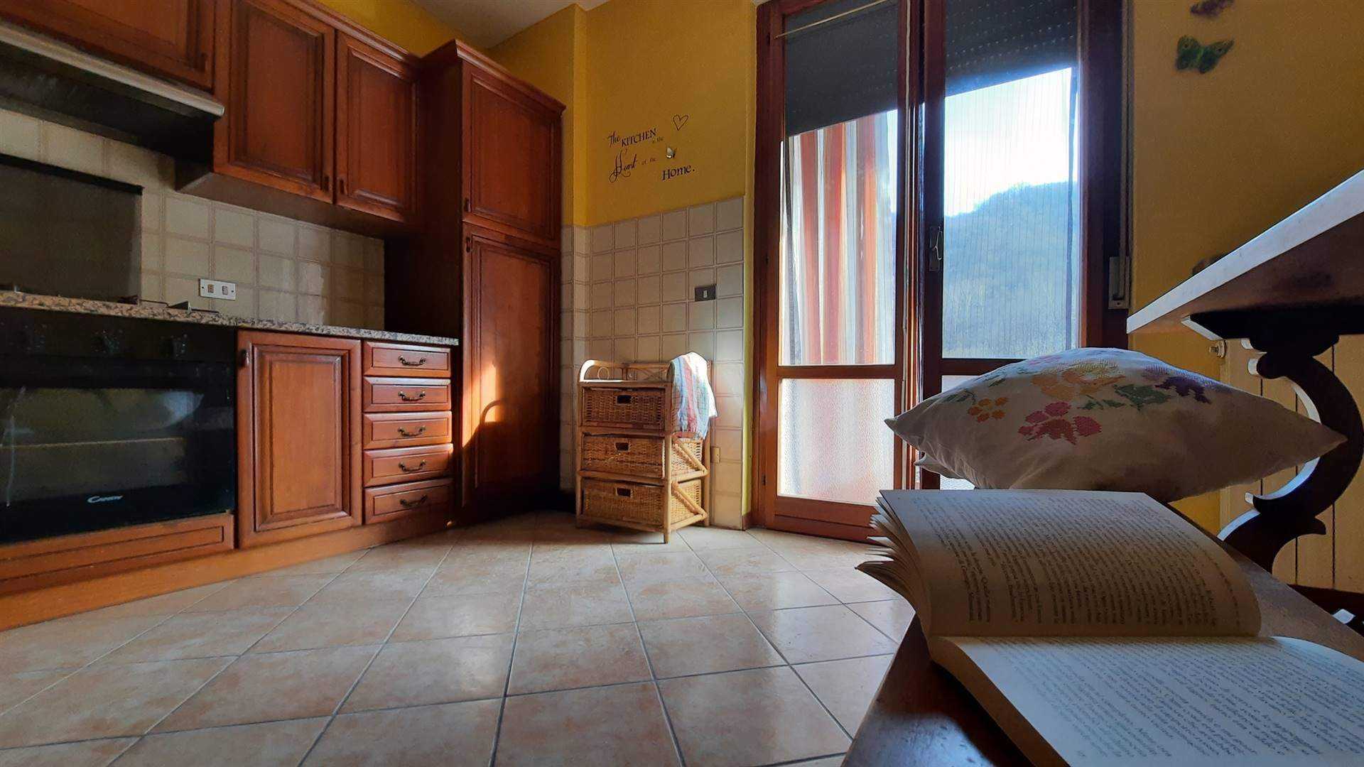 Kondominium dalam Gallicano, Toscana 10899242