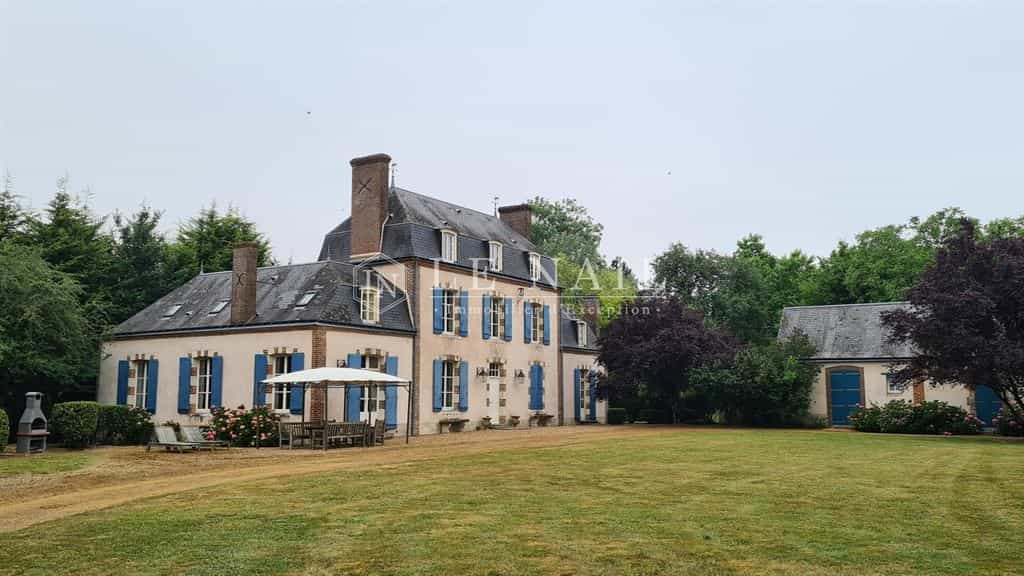 Будинок в Le Mans, Pays de la Loire 10899319