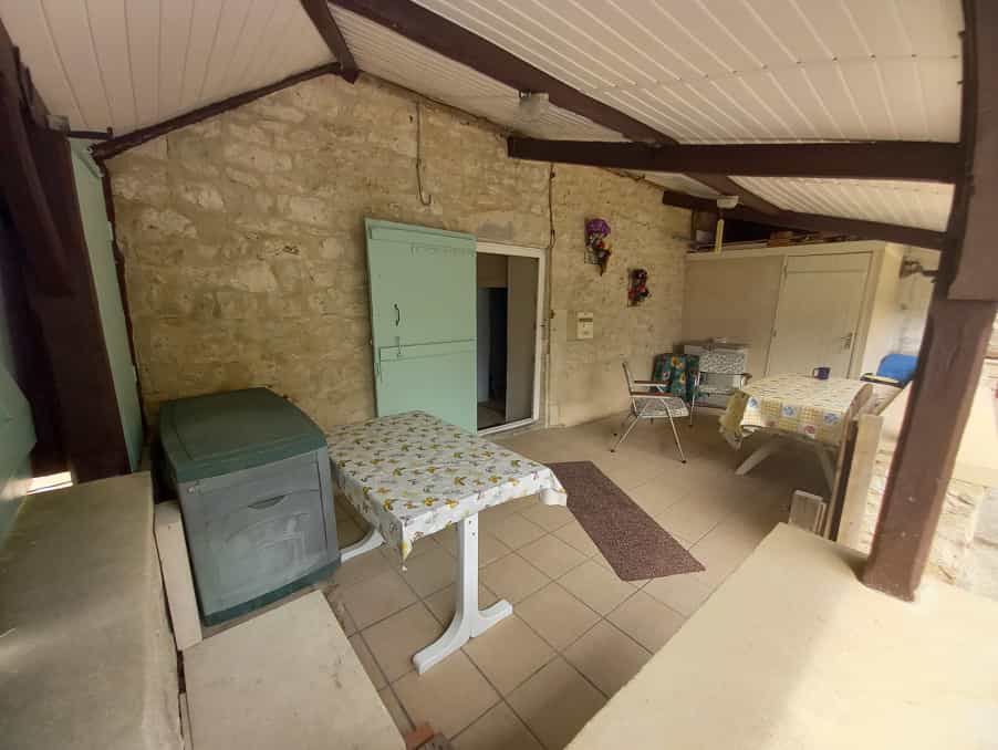 House in Montaut, Nouvelle-Aquitaine 10899432