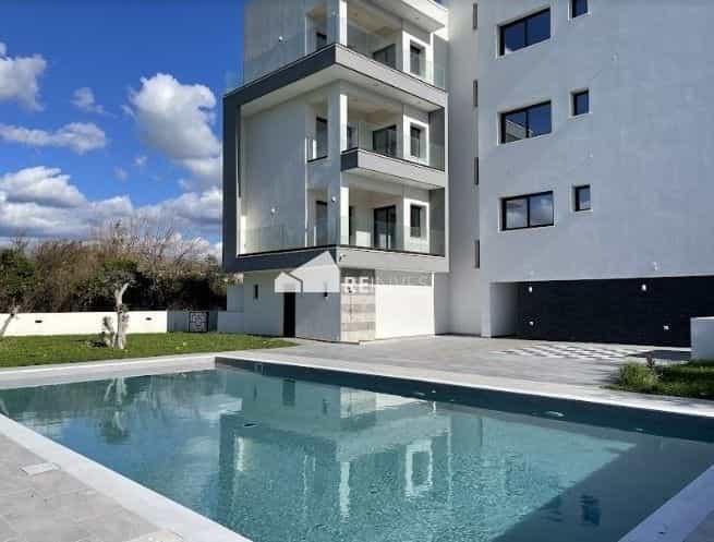 公寓 在 Germasogeia, Limassol 10899611