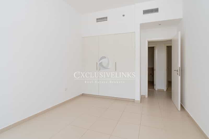 Condominium in , Dubai 10899650