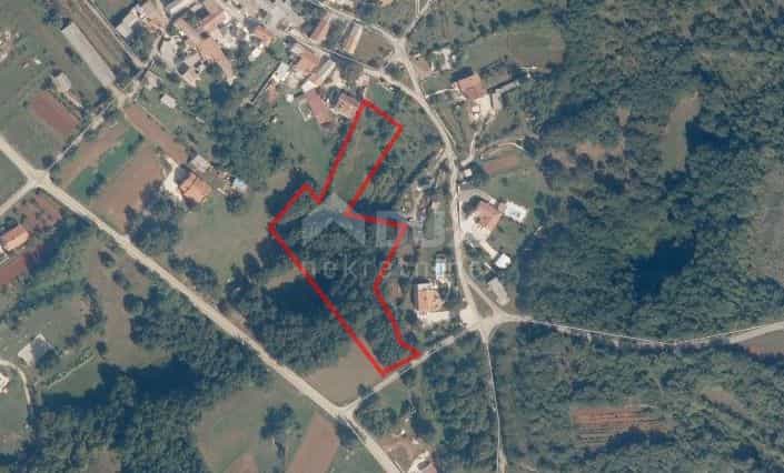 भूमि में Žminj, Istria County 10899661