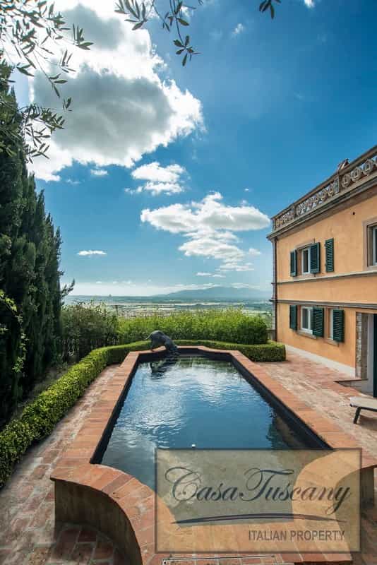 rumah dalam Montecatini Terme, Tuscany 10899764