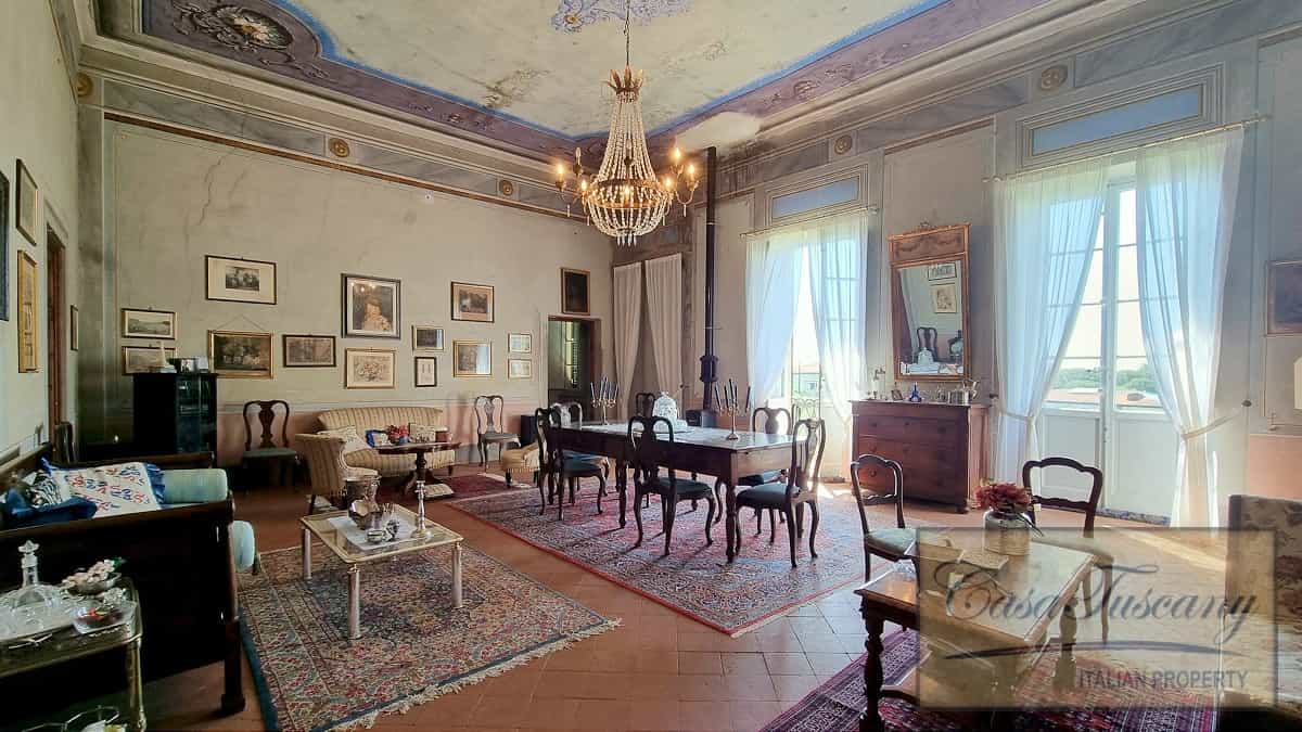 casa en Lucca, Tuscany 10899765