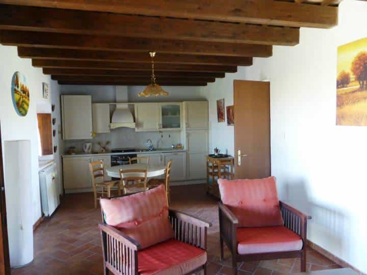 Huis in Volterra, Tuscany 10899768
