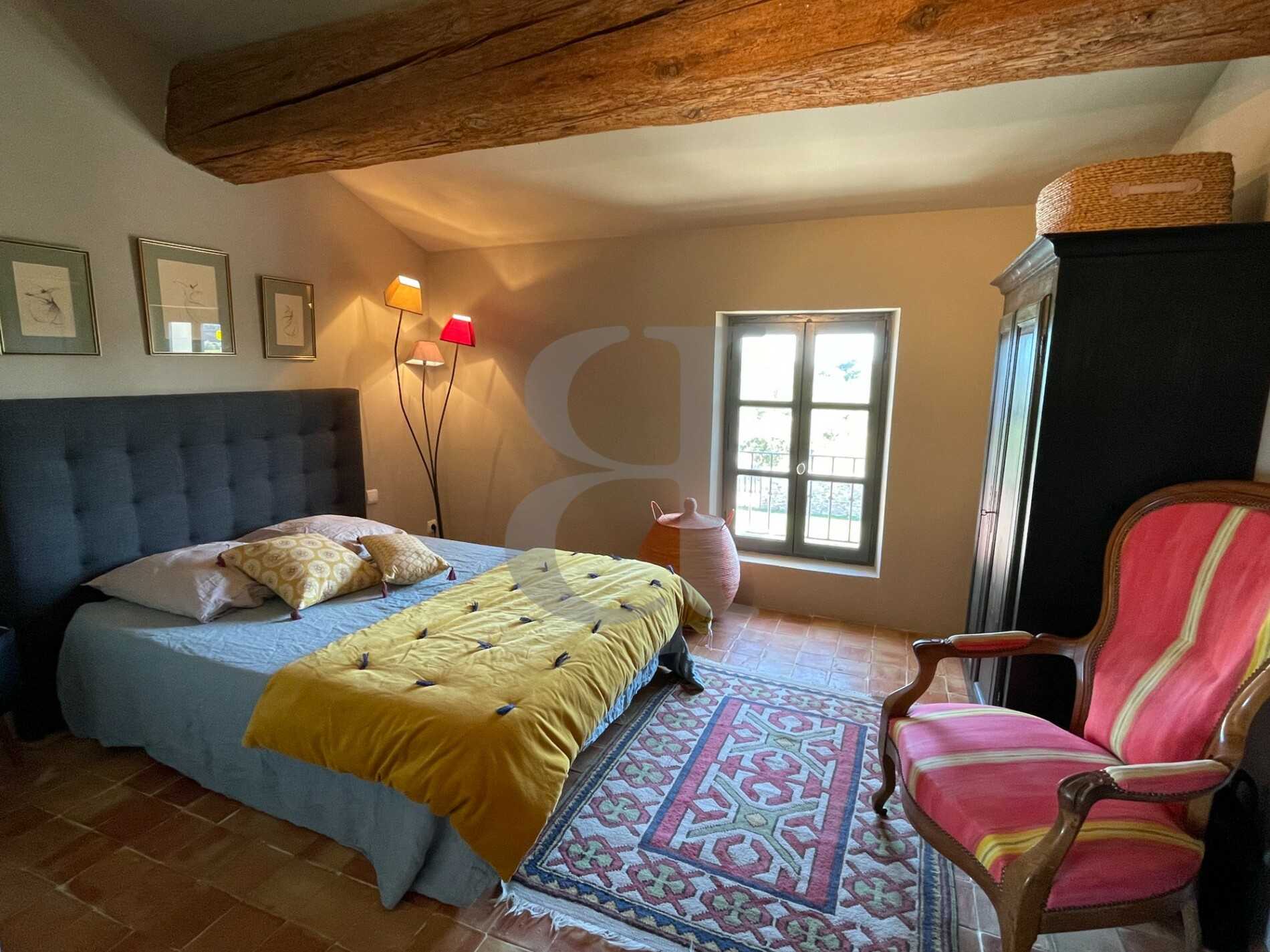 casa no Sainte-Cécile-les-Vignes, Provence-Alpes-Côte d'Azur 10899904
