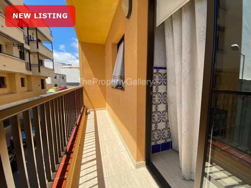 Condominium in Arona, Canary Islands 10899973