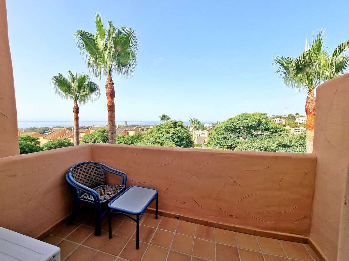 Condominium in Marbella, Andalucía 10900024