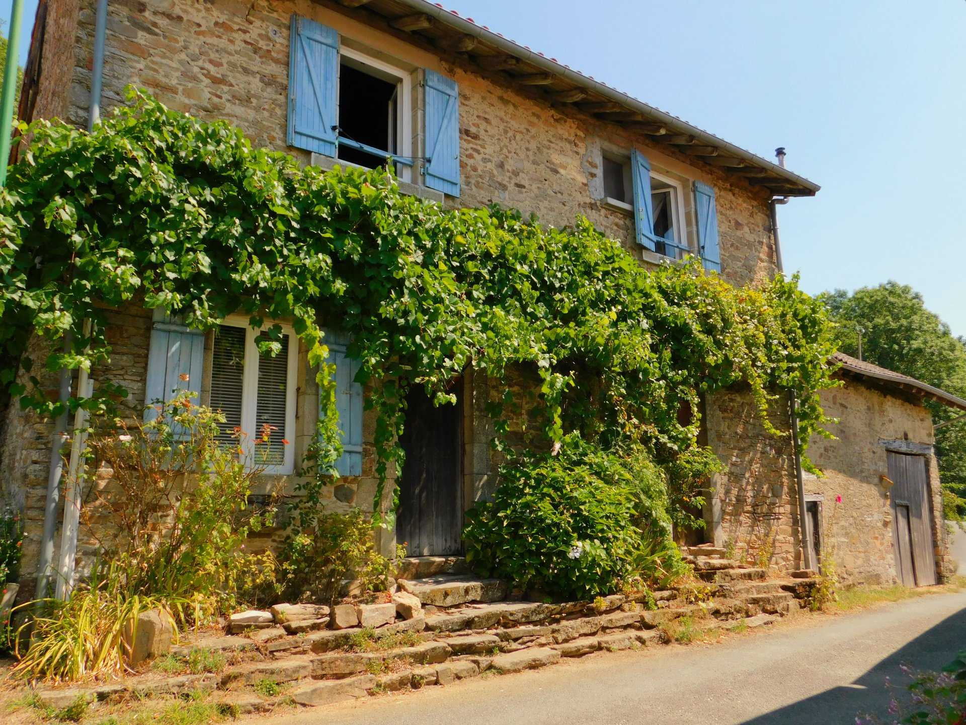 rumah dalam Dournazac, Nouvelle-Aquitaine 10900069