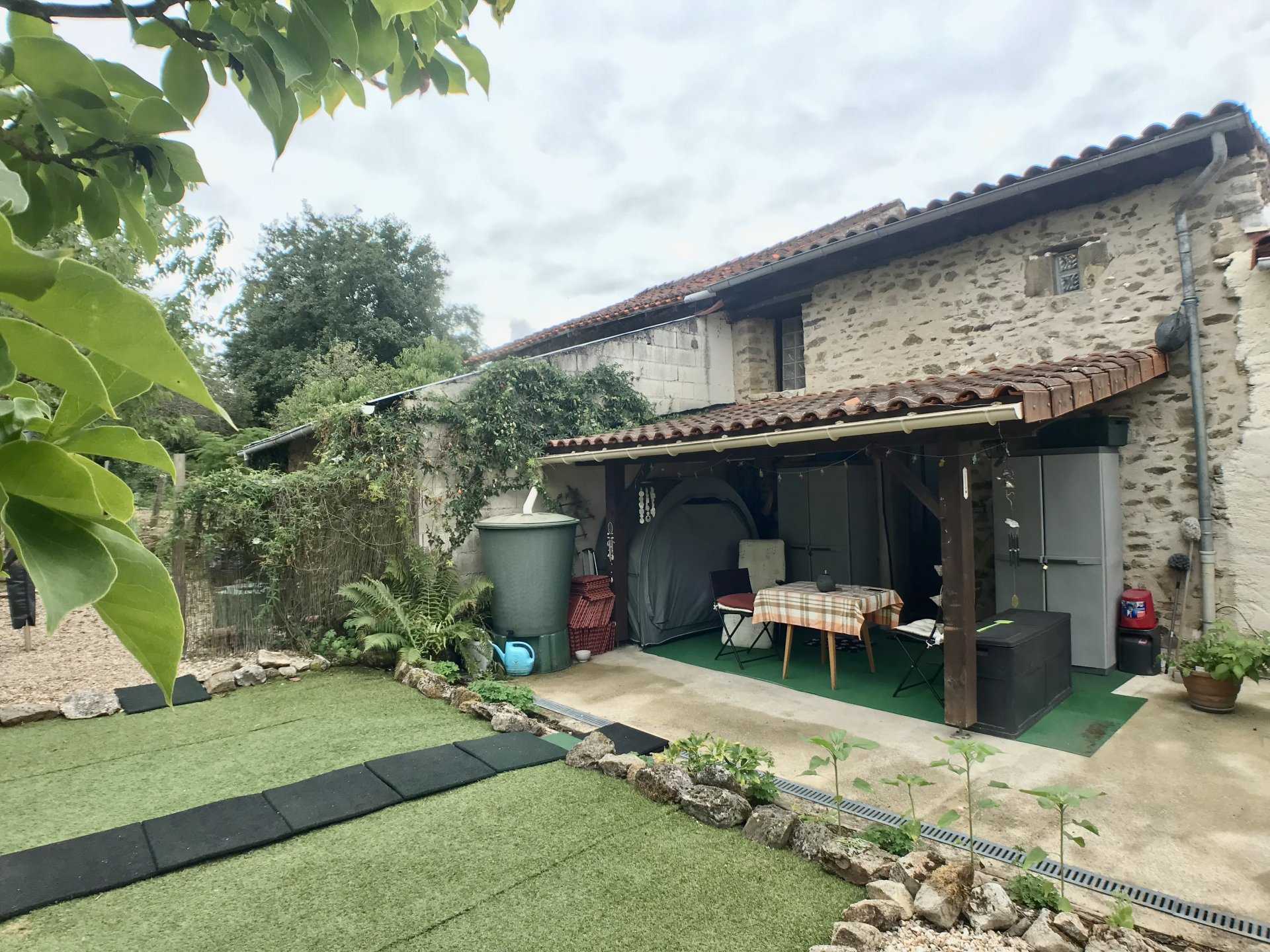 House in Blanzac, Nouvelle-Aquitaine 10900095
