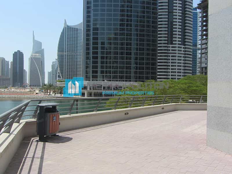 सम्मिलित में Dubai, Dubai 10900137