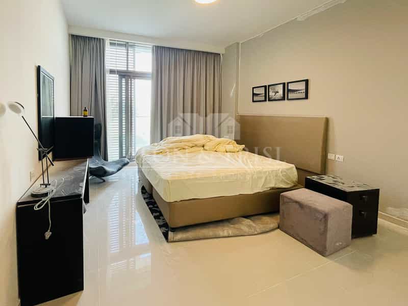 Condominium in `Ud al Bayda', Dubayy 10900493