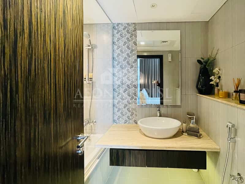 Condominium in Dubai, Dubai 10900496