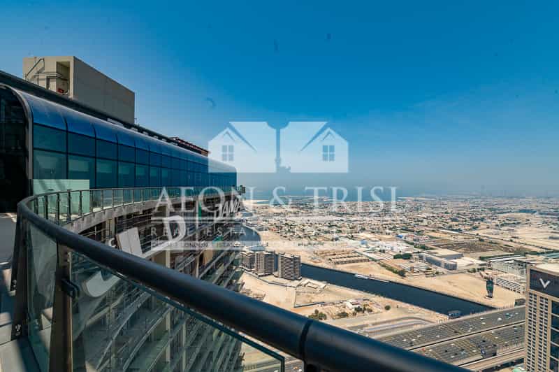 Condominium in Dubai, Dubai 10900884