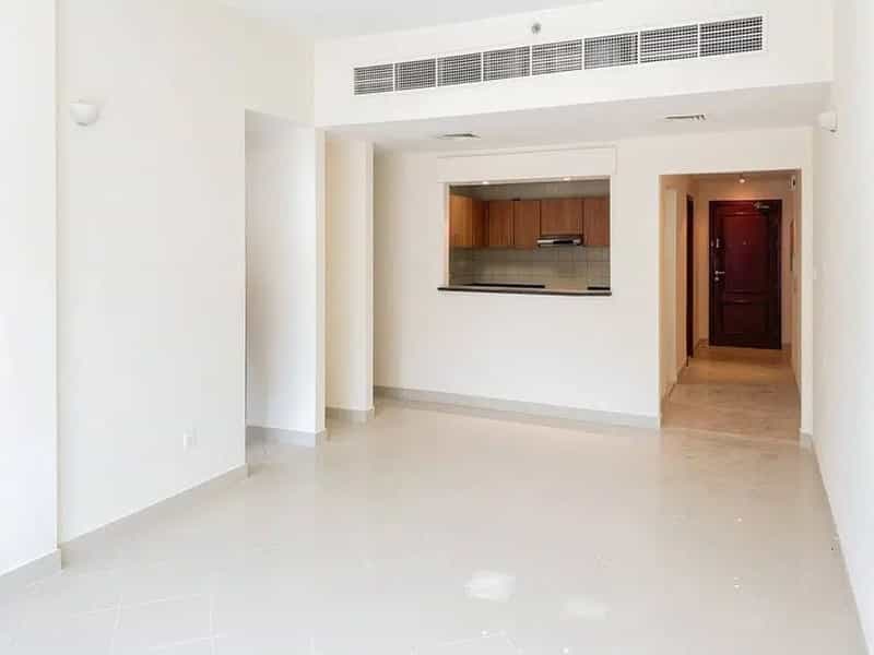 Condominium in Warisan, Dubayy 10901065