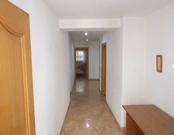 Condominium dans Oliva, Valencian Community 10901393
