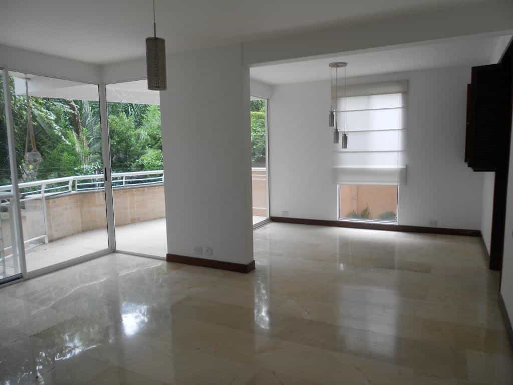 Condominium in Cali, Valle del Cauca 10901407