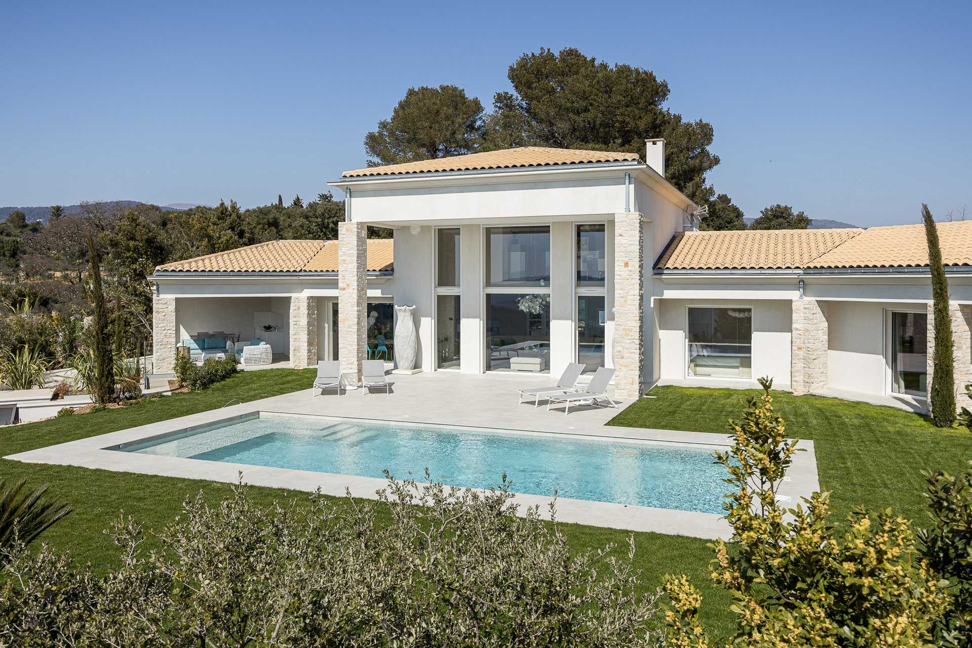 Casa nel Peymeinade, Provence-Alpes-Cote d'Azur 10901589
