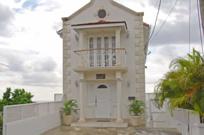 σπίτι σε Holders Hill, Άγιος Ιάκωβος 10901657
