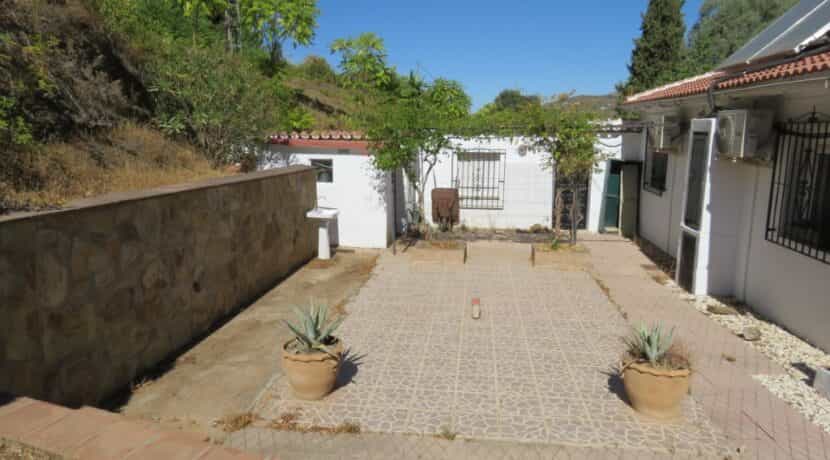 Talo sisään Cómpeta, Andalusia 10901739